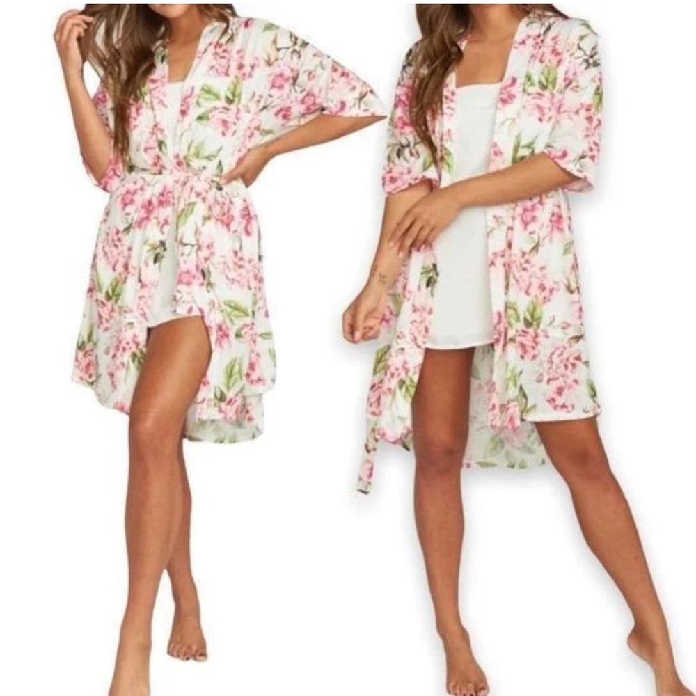 Show Me Your Mu Mu Women’s Pink Floral Brie Robe Garden of Bloom One Size